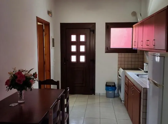 شقة Ekaterini